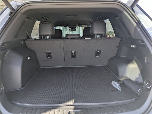 New 2027 Chevrolet Equinox RS w/ LPO, Floor Liner Package AWD/4WD image 15