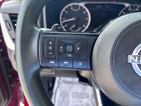 Used 2023 Nissan Rogue SV AWD/4WD image 19