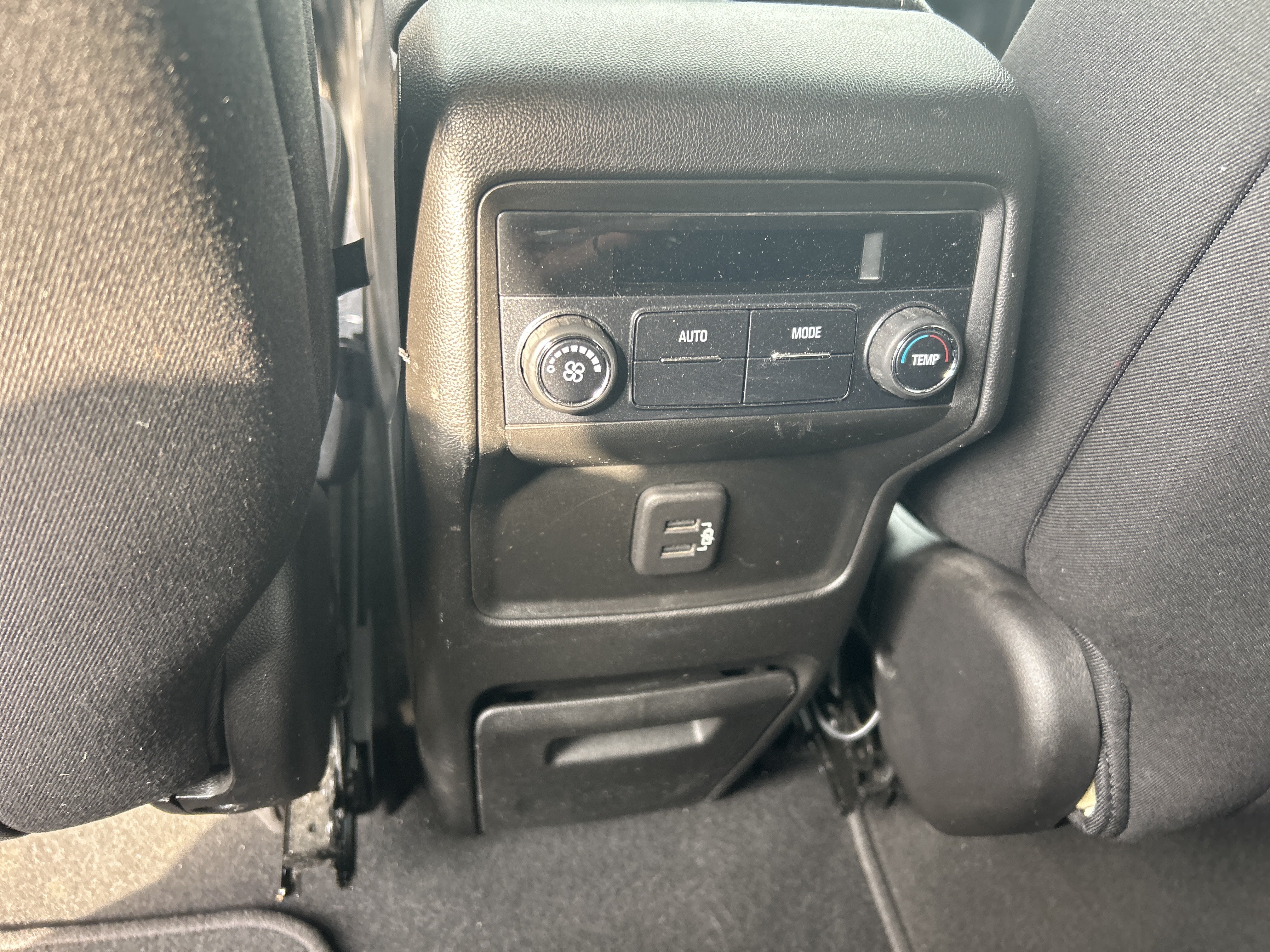 Used 2018 GMC Acadia SLE w/ Driver Alert Package I AWD/4WD image 33