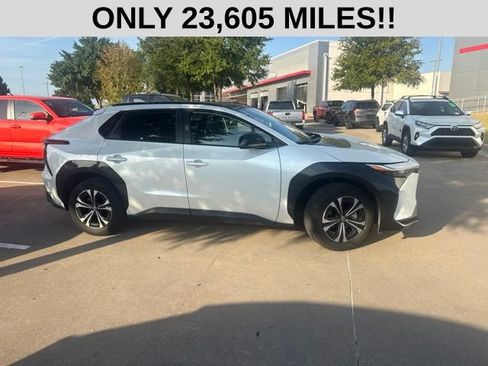 Used 2024 Toyota bZ4X AWD image 2