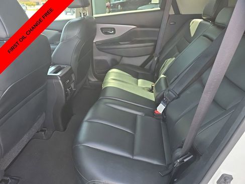Used 2023 Nissan Murano SV FWD image 9