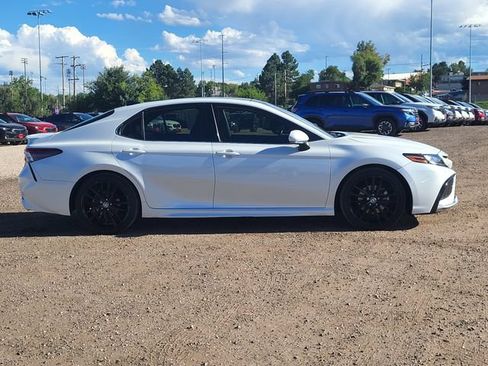 Used 2021 Toyota Camry XSE FWD image 7
