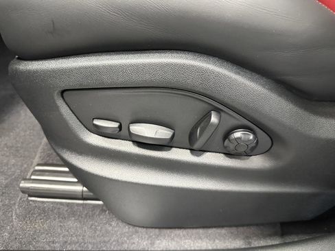 New 2026 Porsche Cayenne image 19