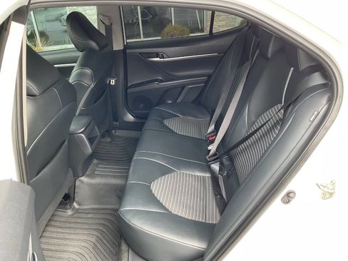 Used 2019 Toyota Camry SE FWD image 31