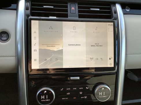 New 2026 Land Rover Discovery S AWD/4WD image 21