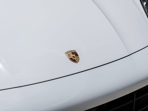 Certified 2020 Porsche Cayenne Turbo AWD/4WD image 21