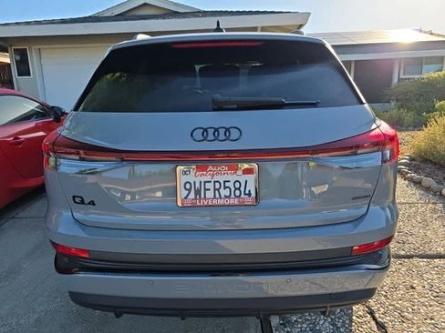 Used 2024 Audi Q4 e-tron Premium Plus w/ Premium Plus AWD/4WD image 5