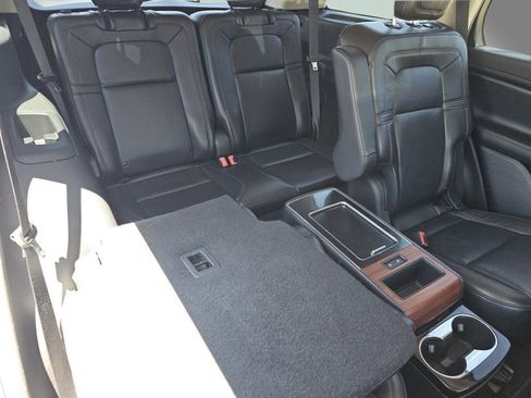 Used 2021 Lincoln Aviator Reserve w/ Equipment Group 201A AWD/4WD image 5
