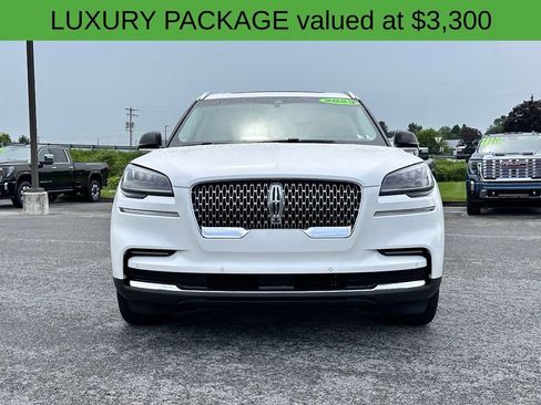 Used 2023 Lincoln Aviator Reserve w/ Equipment Group 201A AWD/4WD image 5