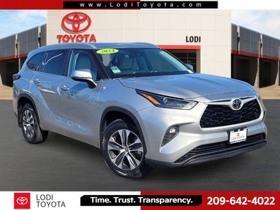 Used 2024 Toyota Highlander XLE