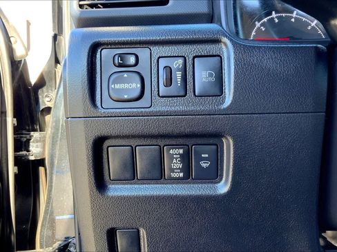 Used 2024 Toyota 4Runner SR5 image 32