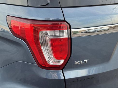 Used 2019 Ford Explorer XLT w/ Class III Trailer Tow Package image 11