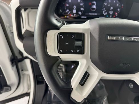 Used 2023 Land Rover Defender 110 SE image 14