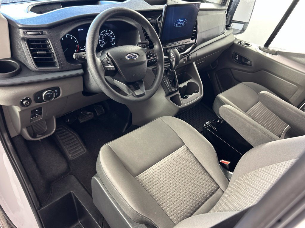 Used 2025 Ford Transit 350 XLT RWD image 6