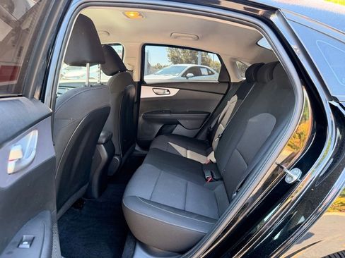 Used 2024 Kia Forte LXS FWD image 16