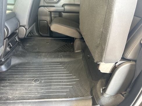 Used 2019 Chevrolet Silverado 1500 Custom Trail Boss w/ Custom Convenience Package image 17