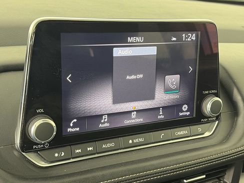 Used 2024 Nissan Rogue SV AWD/4WD image 19