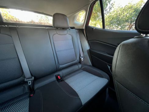 Used 2025 Chevrolet Trax LT image 35