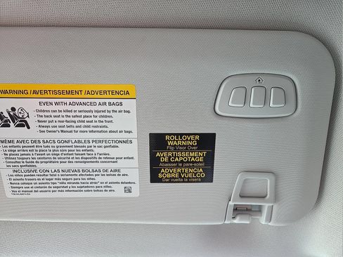 Certified 2025 Ford Escape SE w/ PHEV Premium Package FWD image 22