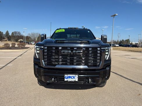 Used 2024 GMC Sierra 2500 Denali Ultimate image 8