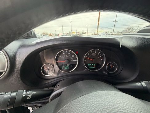 Used 2013 Jeep Wrangler Unlimited Sahara w/ Connectivity Group image 16