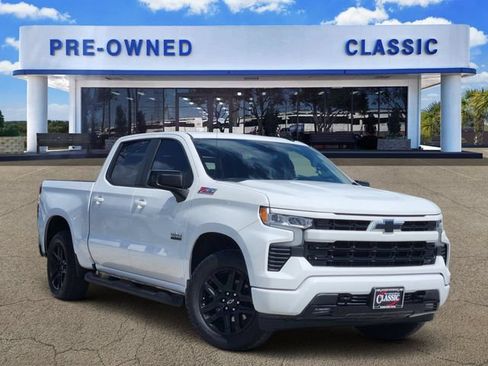 Used 2025 Chevrolet Silverado 1500 RST AWD/4WD image 1