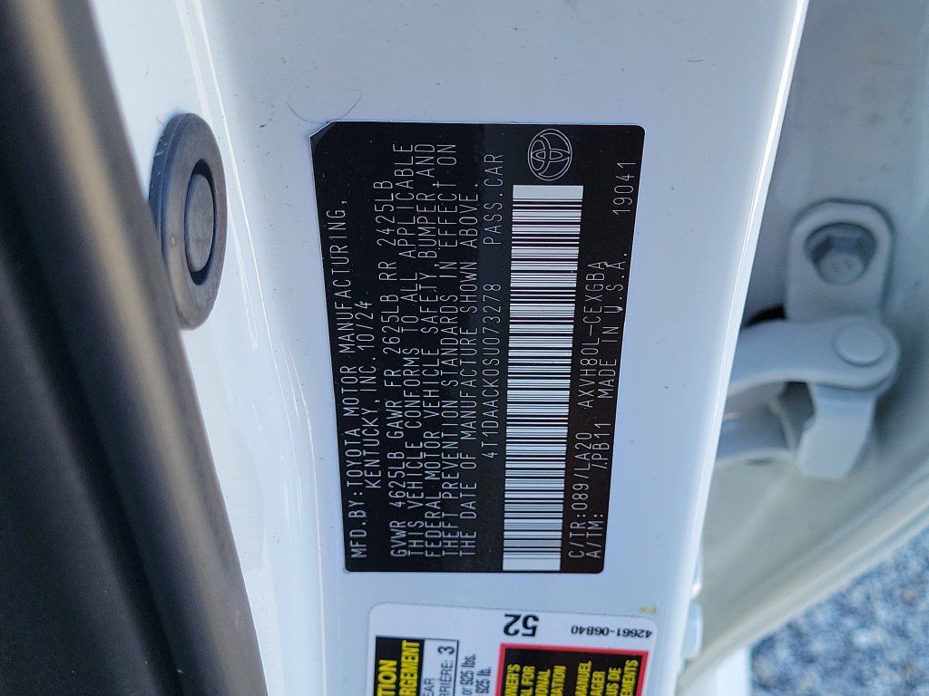 Used 2025 Toyota Camry XLE FWD image 28