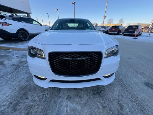 Used 2022 Chrysler 300 Touring L image 29
