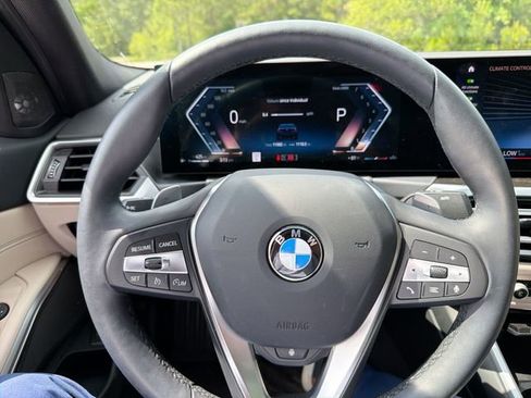 Used 2024 BMW 330i Sedan w/ Premium Package RWD image 18
