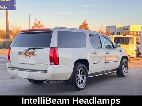 Used 2014 Cadillac Escalade ESV Luxury image 9