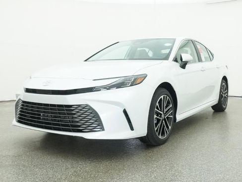 New 2026 Toyota Camry XLE AWD/4WD image 32
