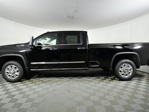 New 2025 Chevrolet Silverado 3500 High Country w/ Technology Package image 16