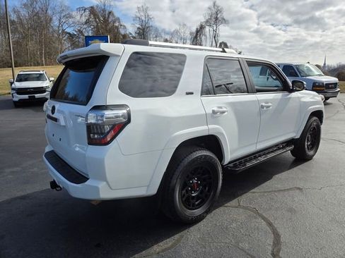 Used 2023 Toyota 4Runner SR5 Premium w/ Moonroof Package image 7