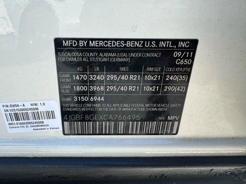 Used 2012 Mercedes-Benz GL 550 4MATIC image 37