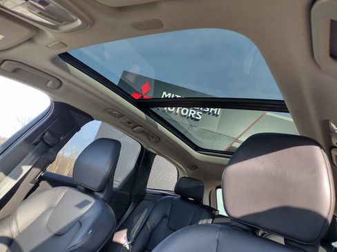 Used 2023 Volvo XC60 B5 Core image 5