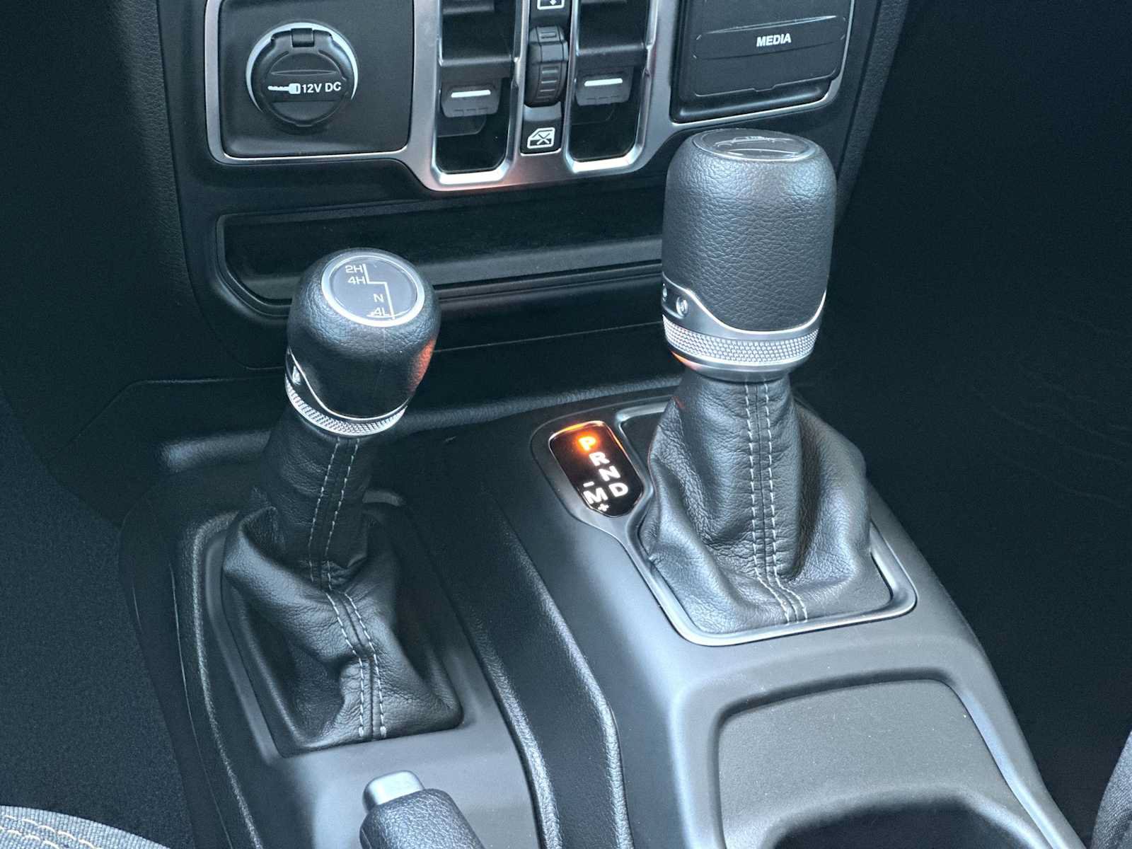 New 2027 Jeep Gladiator Sport AWD/4WD image 21