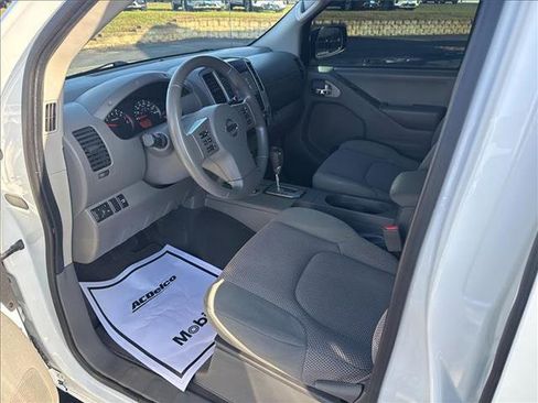 Used 2021 Nissan Frontier SV image 15