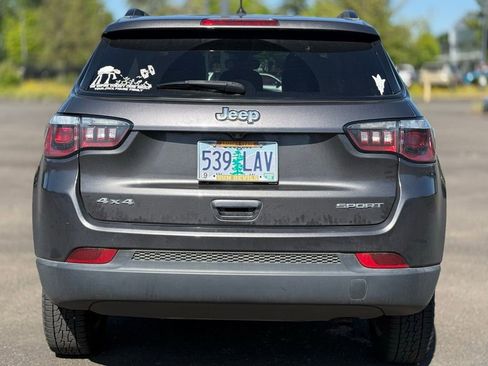 Used 2018 Jeep Compass Sport AWD/4WD image 4