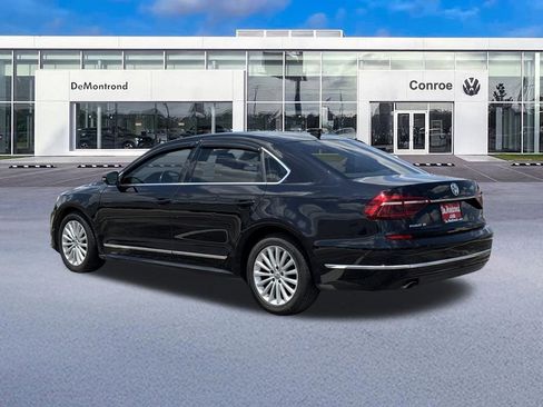 Used 2017 Volkswagen Passat 1.8T SE FWD image 7