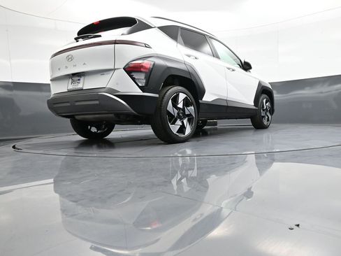 Certified 2024 Hyundai Kona Limited AWD/4WD image 32