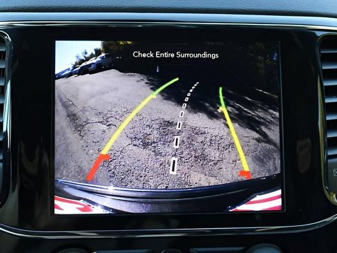 Used 2020 Jeep Grand Cherokee Limited w/ Luxury Group II AWD/4WD image 22