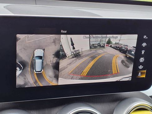 Used 2022 Mercedes-Benz GLC 300 4MATIC image 20