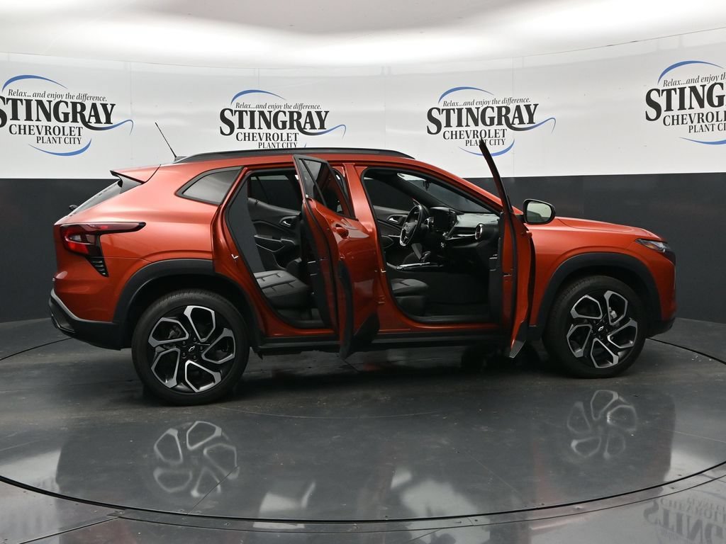 Certified 2024 Chevrolet Trax RS w/ Driver Confidence Package FWD image 36