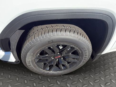 New 2026 GMC Sierra 1500 Elevation image 26