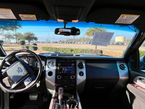 Used 2014 Ford Expedition EL King Ranch image 18
