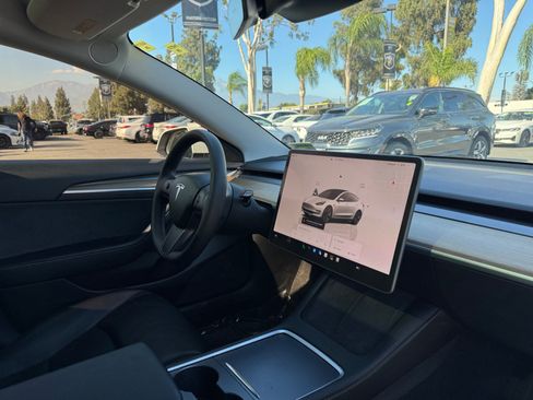 Used 2023 Tesla Model 3 Standard Range RWD image 23