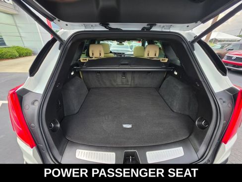 Used 2018 Cadillac XT5 Luxury w/ Driver Awareness Package FWD image 12