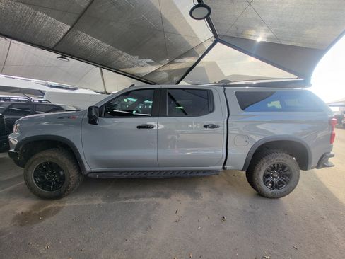 Used 2024 Chevrolet Silverado 1500 ZR2 w/ Technology Package AWD/4WD image 1