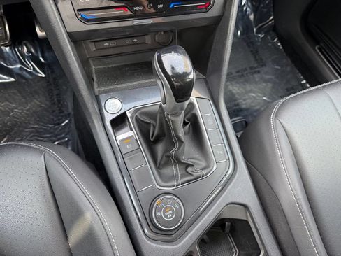 Used 2023 Volkswagen Tiguan SE R-Line AWD/4WD image 26