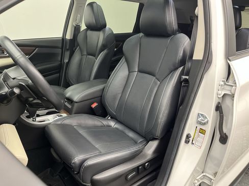 Used 2022 Subaru Ascent Touring image 11